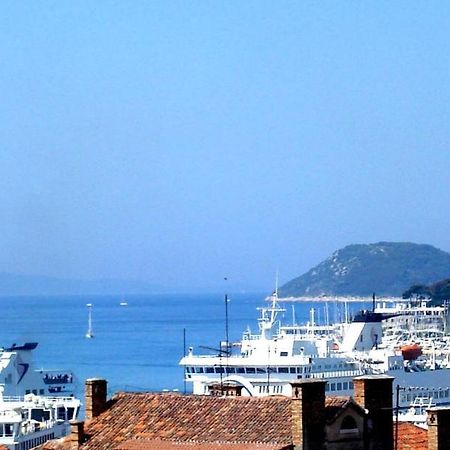 Apartment Port View-5 Min From Center Split Exterior foto